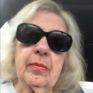 Meet your Posher, Marie